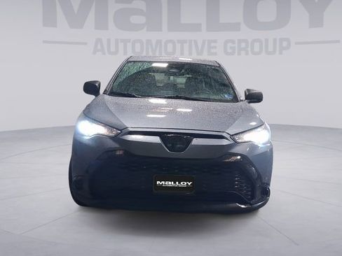 Used 2024 Toyota Corolla Cross AWD Hybrid image 8