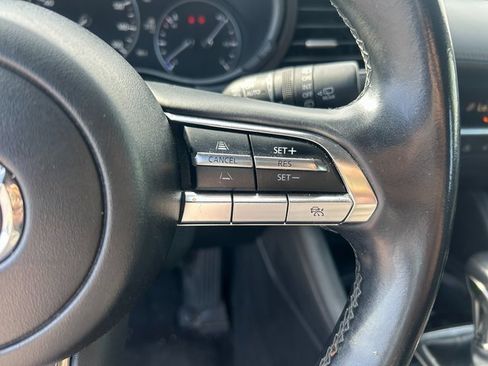 Used 2023 MAZDA MAZDA3 s image 17