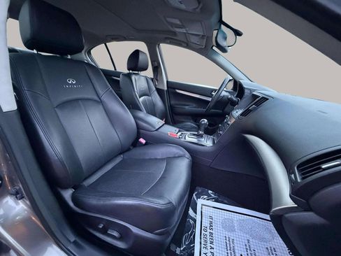 Used 2012 INFINITI G37 x Sedan w/ Premium Pkg image 14