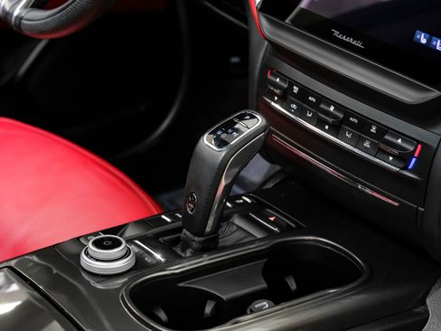 Used 2023 Maserati Ghibli GT RWD image 28