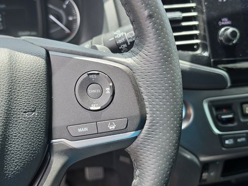 Used 2024 Honda Passport EX-L image 33