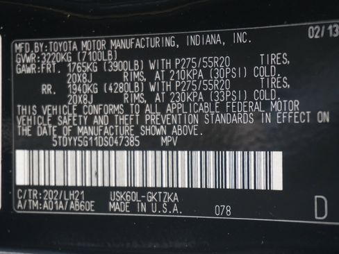 Used 2013 Toyota Sequoia Platinum image 39