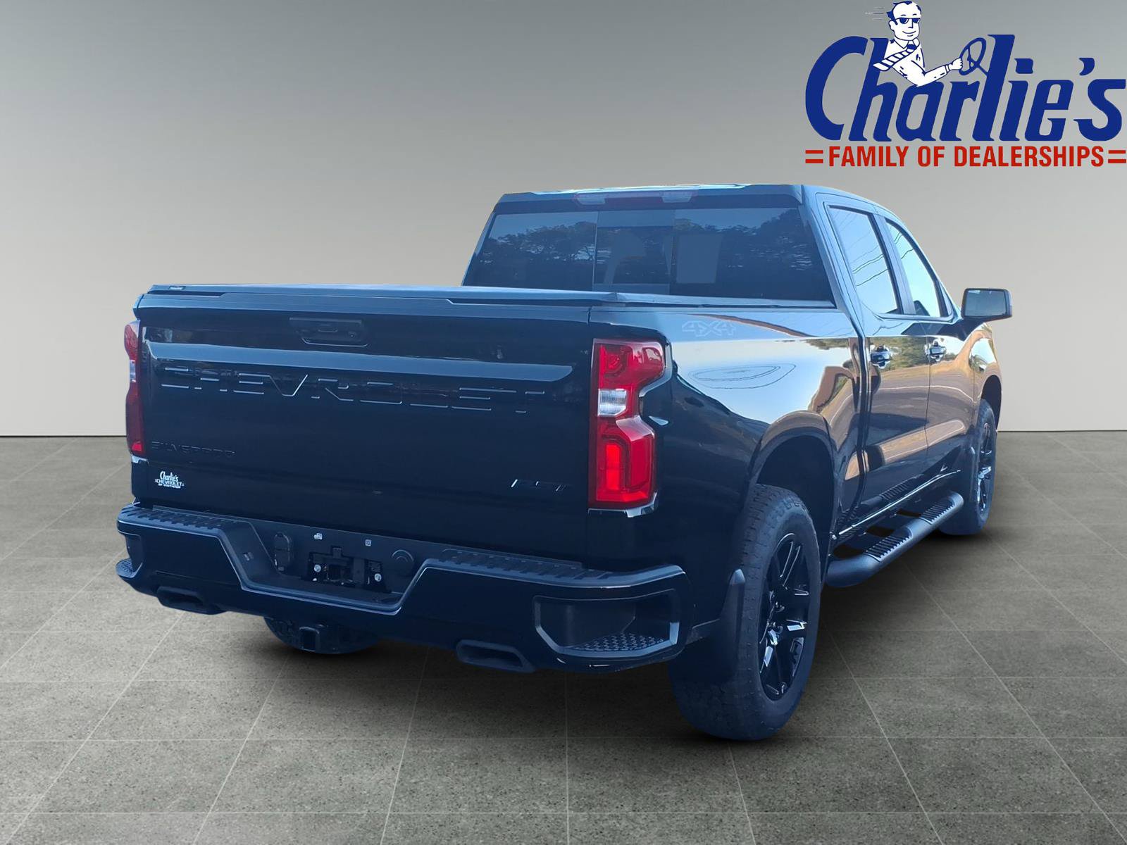 New 2026 Chevrolet Silverado 1500 RST w/ Dark Appearance Package AWD/4WD image 4
