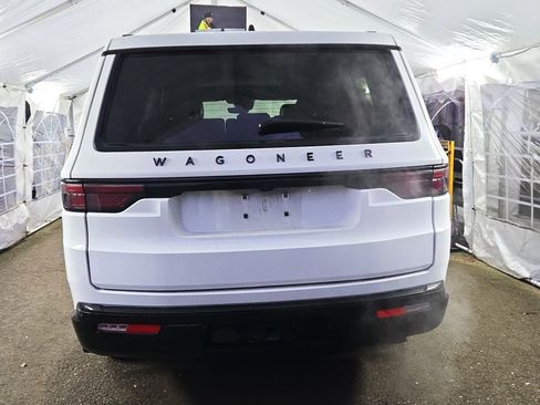 Used 2024 Jeep Wagoneer Series II AWD/4WD image 5