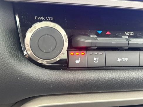 Used 2023 Toyota Tundra Limited w/ Power Package image 24