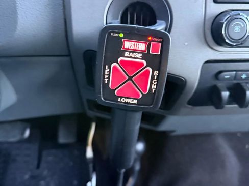 Used 2016 Ford F250 XLT image 37