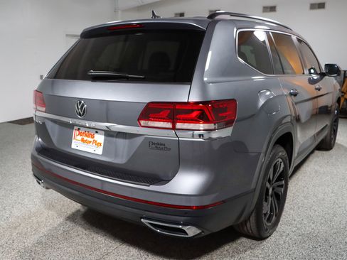 Used 2022 Volkswagen Atlas SE w/ Black Wheel Package image 7