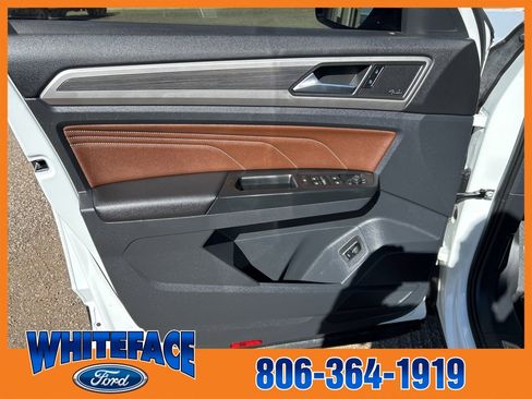 Used 2021 Volkswagen Atlas SEL Premium image 11