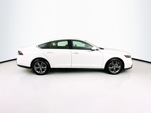 Used 2024 Honda Accord EX image 10