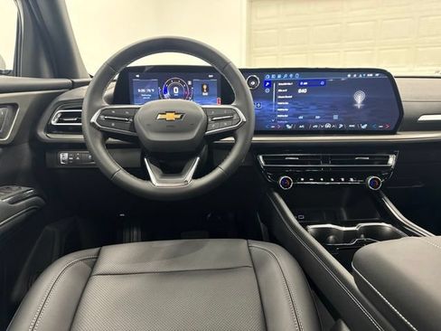 New 2026 Chevrolet Traverse LT w/ Driver Confidence Package FWD image 23