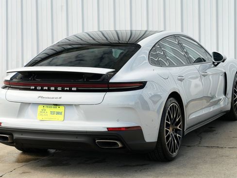 Used 2025 Porsche Panamera 4 w/ Premium Package image 59