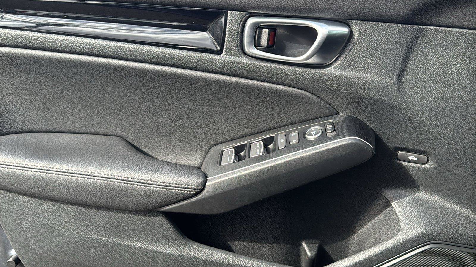 Used 2026 Honda Civic FWD Hybrid Sedan image 13