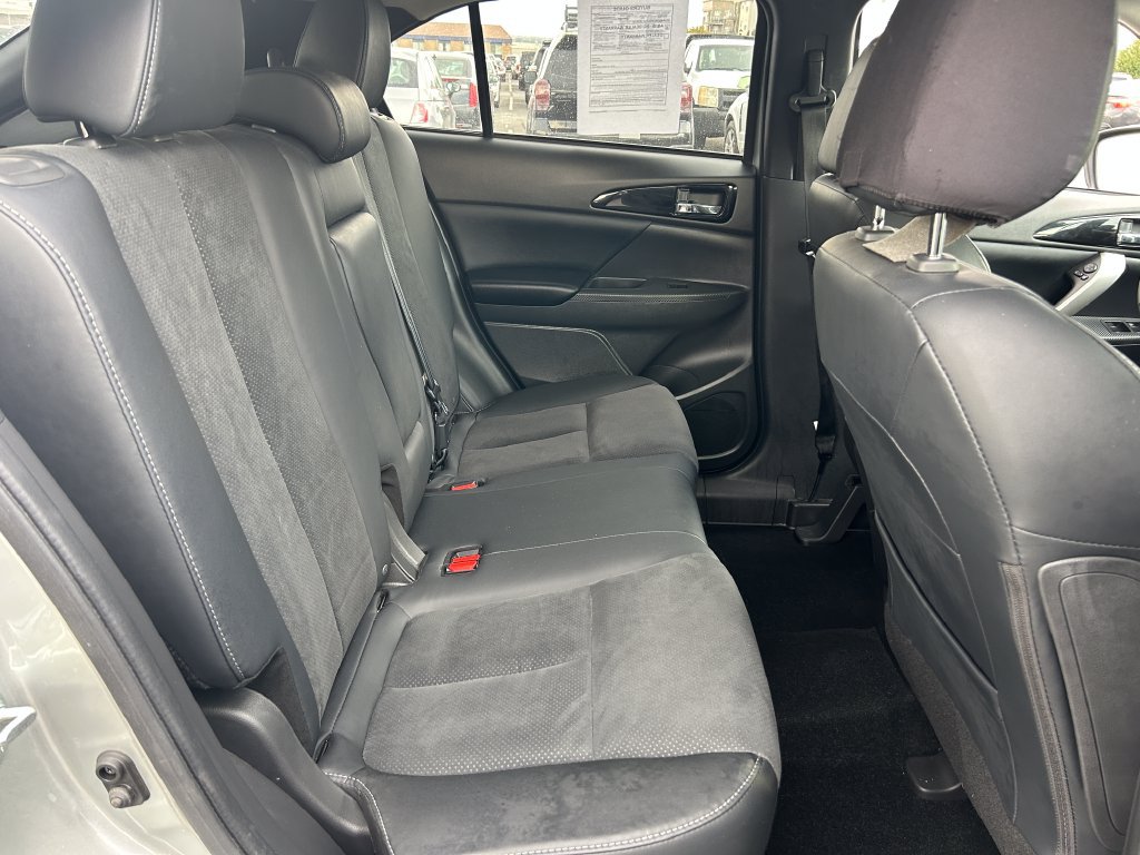 Used 2023 Mitsubishi Eclipse Cross AWD image 32