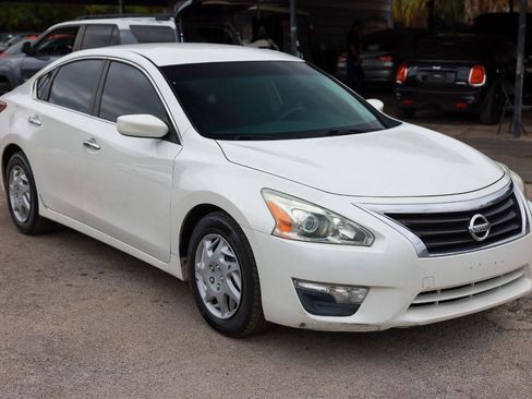 Used 2013 Nissan Altima 2.5 S image 15