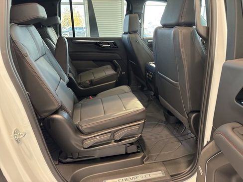 New 2026 Chevrolet Suburban RST image 28