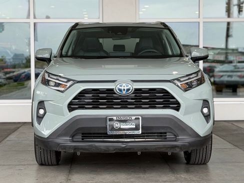 Certified 2022 Toyota RAV4 XLE Premium AWD/4WD image 4