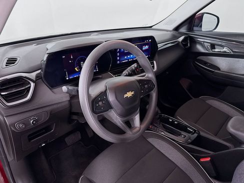 Used 2024 Chevrolet TrailBlazer LT w/ Driver Confidence Package AWD/4WD image 10