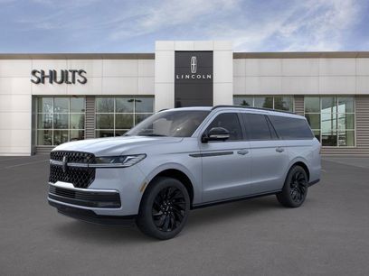 New 2025 Lincoln Navigator L Reserve w/ Jet Appearance Package
