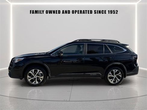 Used 2020 Subaru Outback Limited w/ Popular Package #2 image 3