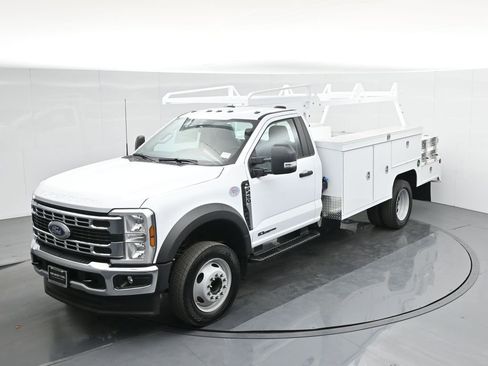 New 2025 Ford F450 XL w/ XL Chrome Package image 48