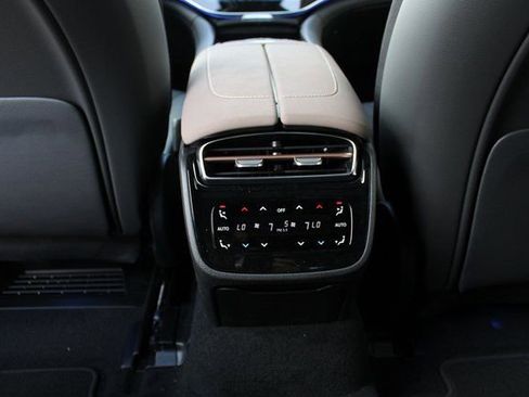 Used 2023 Mercedes-Benz EQS 580 4MATIC Sedan image 20