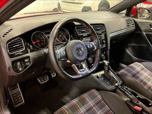 Used 2020 Volkswagen Golf 4-Door FWD image 14