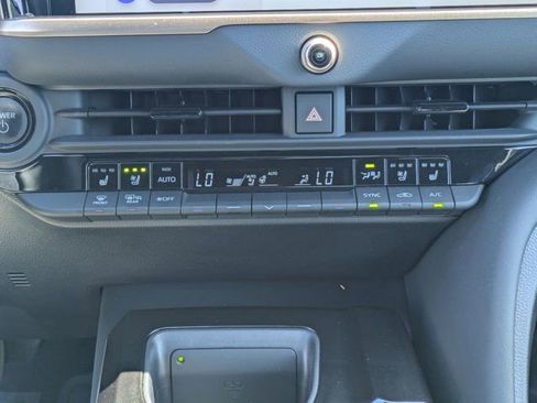 Used 2025 Toyota Crown Limited w/ Advanced Technology Package image 25