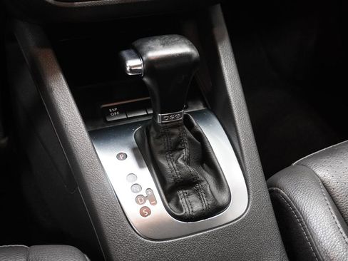 Used 2009 Volkswagen Jetta Wolfsburg Edition FWD image 19