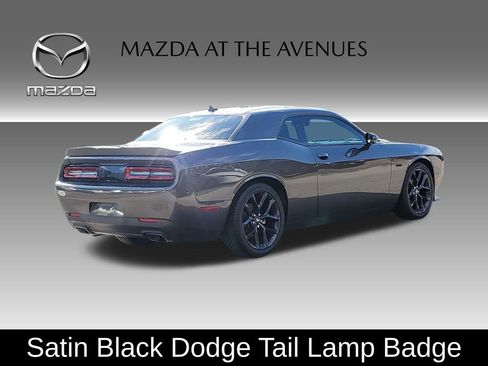 Used 2023 Dodge Challenger R/T w/ Plus Package image 3