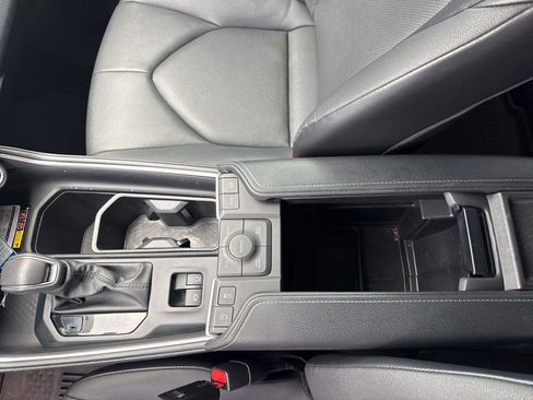 Used 2024 Toyota Grand Highlander XLE image 24