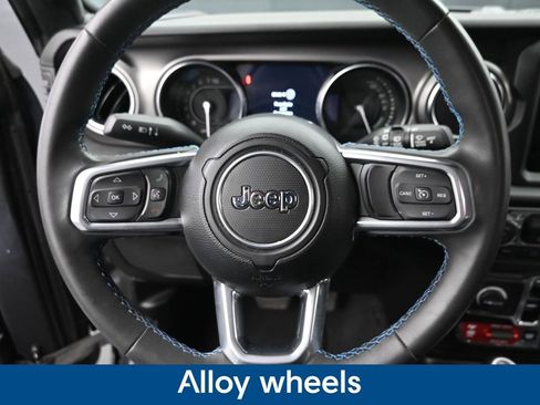 Used 2023 Jeep Wrangler Unlimited Rubicon 4xe image 15