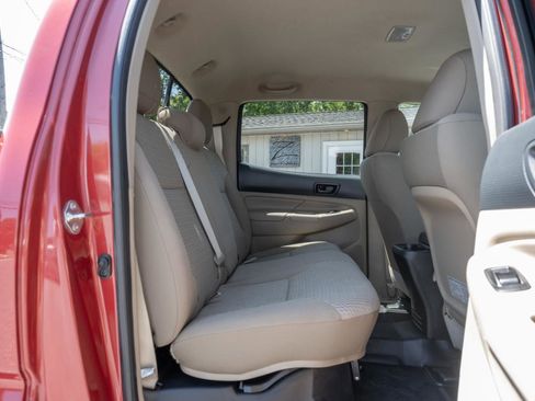 Used 2014 Toyota Tacoma 4x4 Double Cab w/ Convenience Package image 29