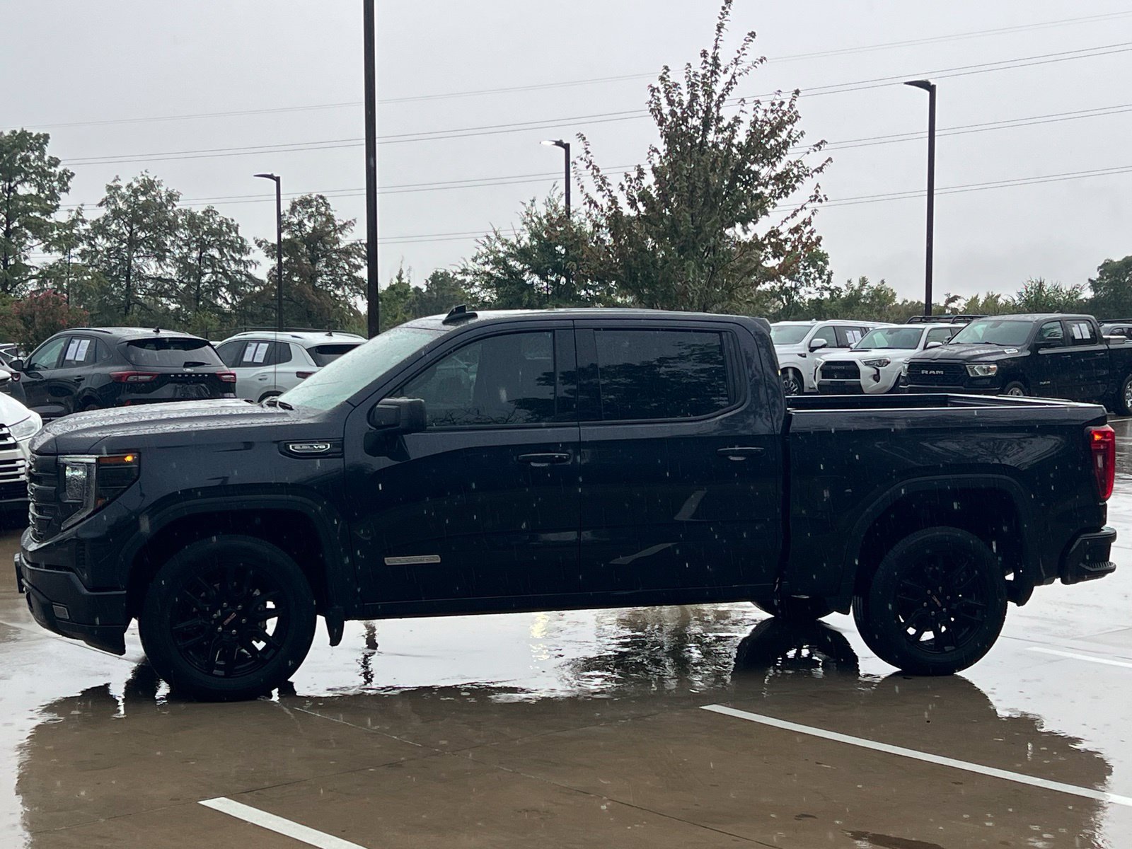 Used 2023 GMC Sierra 1500 Elevation RWD image 6