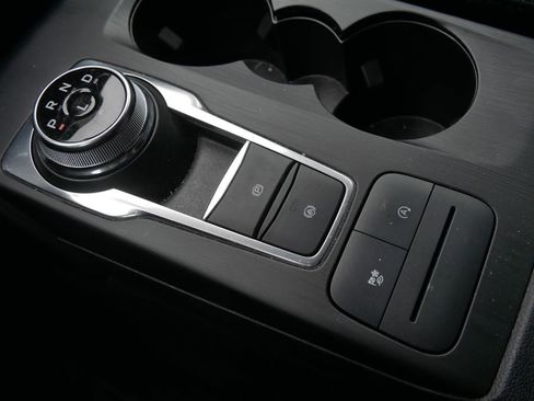 Certified 2025 Ford Escape ST-Line AWD/4WD image 24