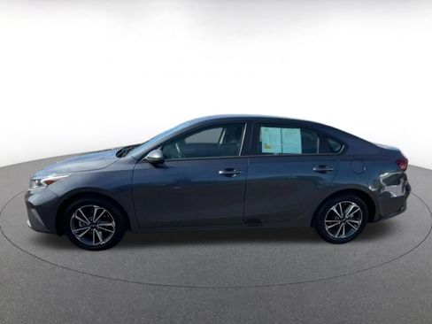 Used 2024 Kia Forte LXS FWD image 8