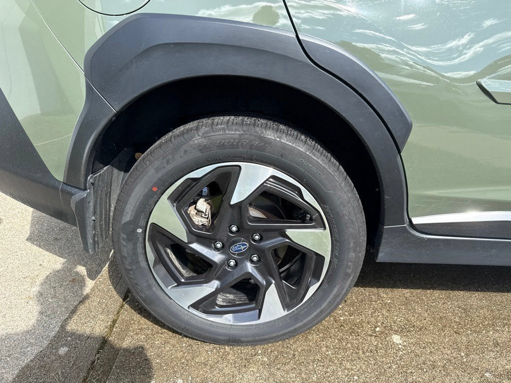 Certified 2025 Subaru Crosstrek 2.5i Limited AWD/4WD image 12