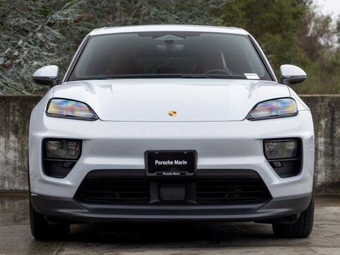 Certified 2024 Porsche Macan 4 Electric image 8