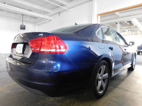 Used 2015 Volkswagen Passat 1.8T Limited Edition FWD image 7