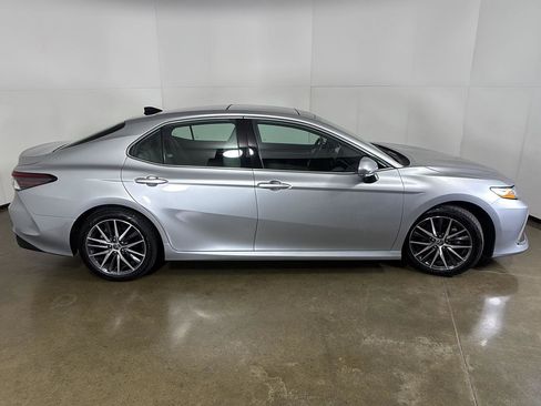 Used 2023 Toyota Camry XLE w/ Navigation Package AWD/4WD image 8