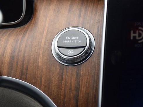 Certified 2024 Mercedes-Benz C 300 Sedan image 28