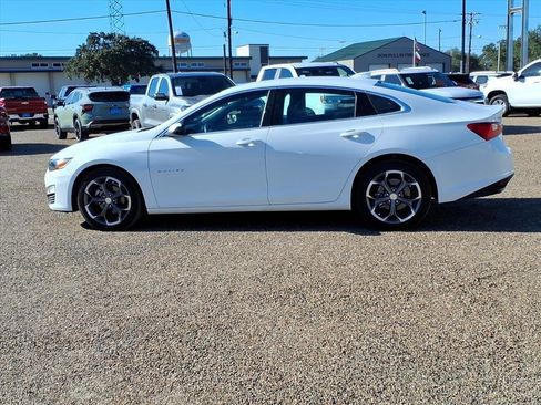 Used 2024 Chevrolet Malibu LT image 2