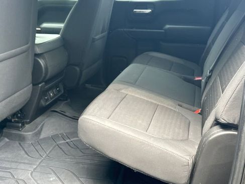 Used 2021 Chevrolet Silverado 1500 LT image 11