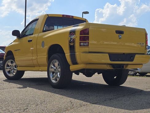 Used 2005 Dodge Ram 1500 Truck SLT w/ Rumblebee Group AWD/4WD image 16