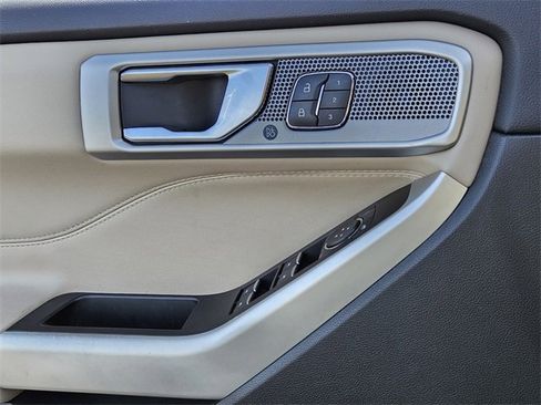 Used 2021 Ford Explorer Limited w/ Equipment Group 301A image 26