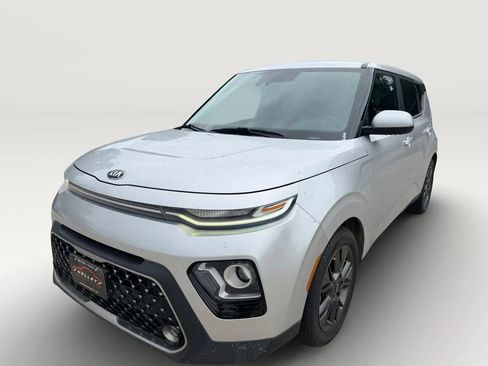 Used 2020 Kia Soul EX FWD image 2