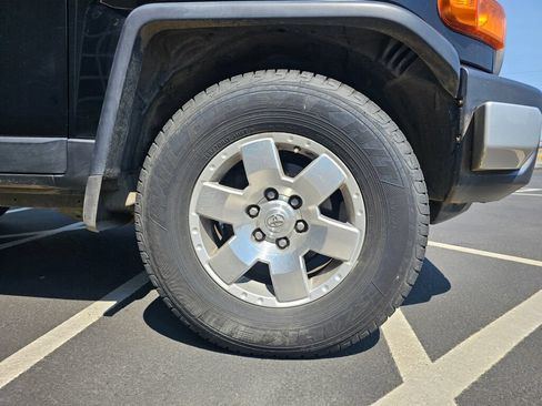 Used 2008 Toyota FJ Cruiser 4WD image 9