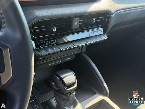 Used 2024 Toyota Land Cruiser image 12