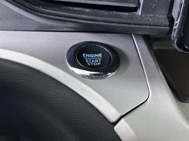 Used 2023 Ford Explorer XLT AWD/4WD image 17