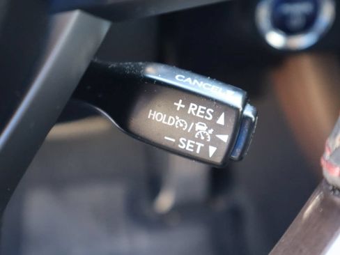 Used 2017 Lexus RX 450h AWD w/ Luxury Package image 14