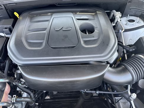 Used 2021 Jeep Grand Cherokee Laredo X AWD/4WD image 33